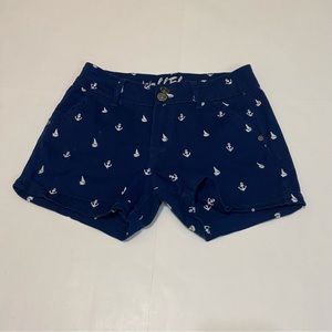 ⭐️ Wallflower blue & white shorts size 1